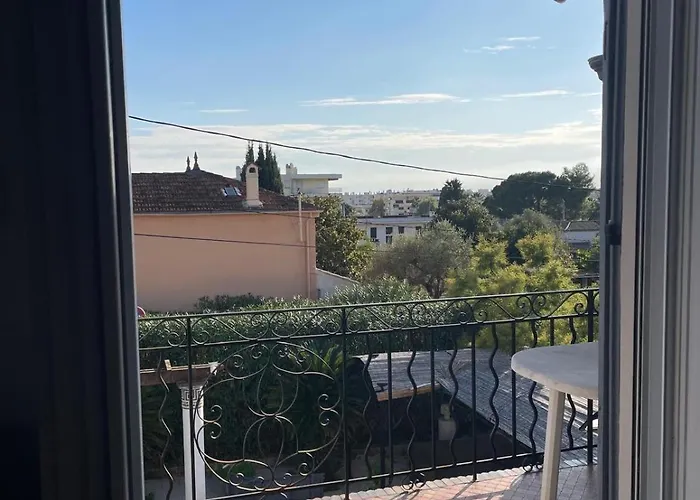 Bel Spacieux Et Lumineux Climatise De 120m2 Dans Avec Piscine 公寓 昂蒂布