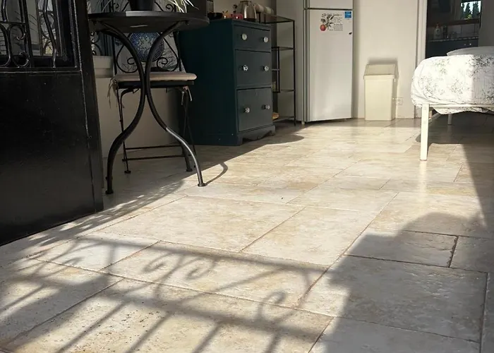 公寓 Bel Spacieux Et Lumineux Climatise De 120m2 Dans Avec Piscine 昂蒂布