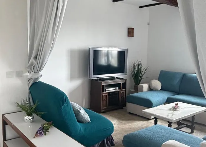 Bel Spacieux Et Lumineux Climatise De 120m2 Dans Avec Piscine 昂蒂布