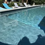 Bel Spacieux Et Lumineux Climatise De 120m2 Dans Avec Piscine Апартаменты *