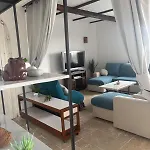 Bel Spacieux Et Lumineux Climatise De 120m2 Dans Avec Piscine