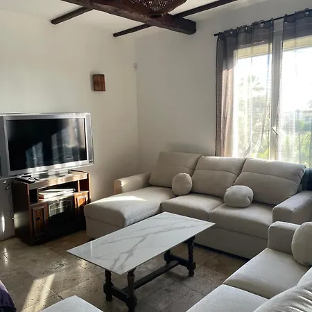 Bel Spacieux Et Lumineux Climatise De 120m2 Dans Avec Piscine 아파트 *