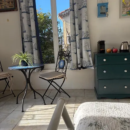 Bel Spacieux Et Lumineux Climatisé De 120m2 Dans Avec Piscine *