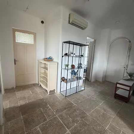Bel Spacieux Et Lumineux Climatisé De 120m2 Dans Avec Piscine *