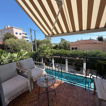 Bel Spacieux Et Lumineux Climatisé De 120m2 Dans Avec Piscine Apartamento
