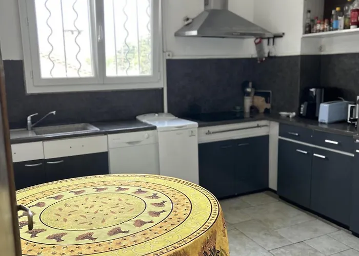 Bel Spacieux Et Lumineux Climatise De 120m2 Dans Avec Piscine Apartment Antibes