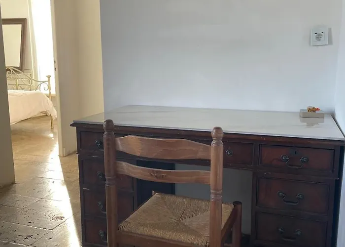 Bel Spacieux Et Lumineux Climatise De 120m2 Dans Avec Piscine Antibes