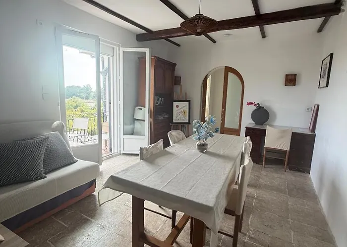 Bel Spacieux Et Lumineux Climatise De 120m2 Dans Avec Piscine Apartment *