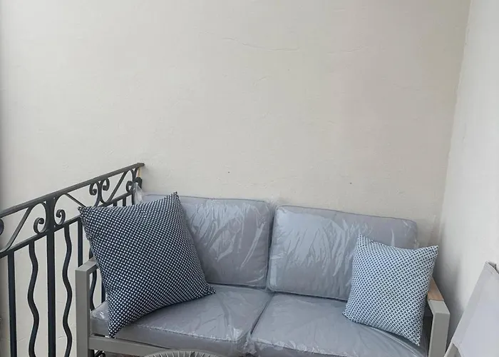 Bel Spacieux Et Lumineux Climatisé De 120m2 Dans Avec Piscine Appartamento *