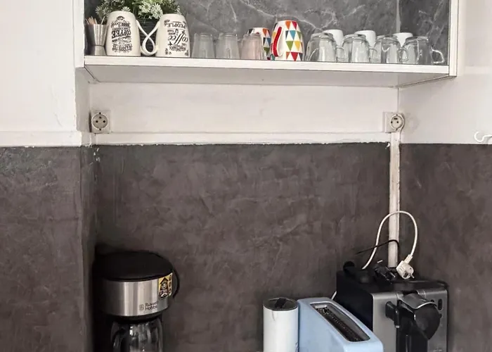 Bel Spacieux Et Lumineux Climatisé De 120m2 Dans Avec Piscine *